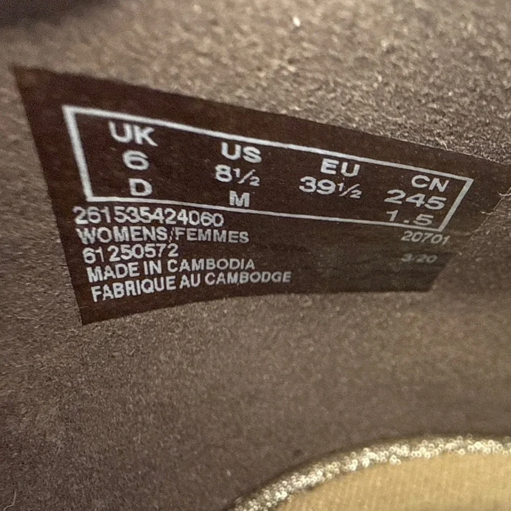 Clarks these collection